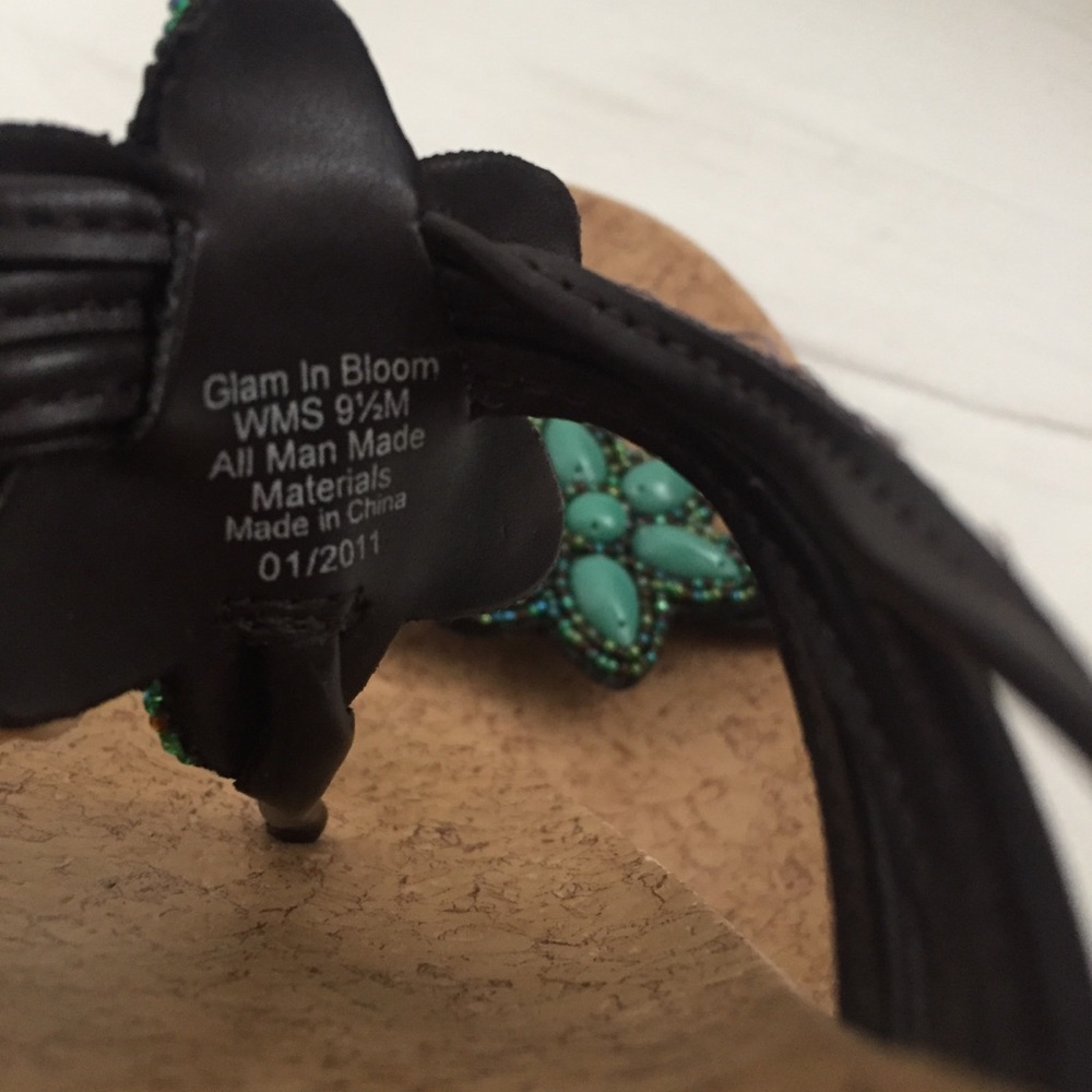 ❌SOLD❌Kenneth Cole ‘Glam In Bloom’ Sandals 9.5M - Picture 7 of 8